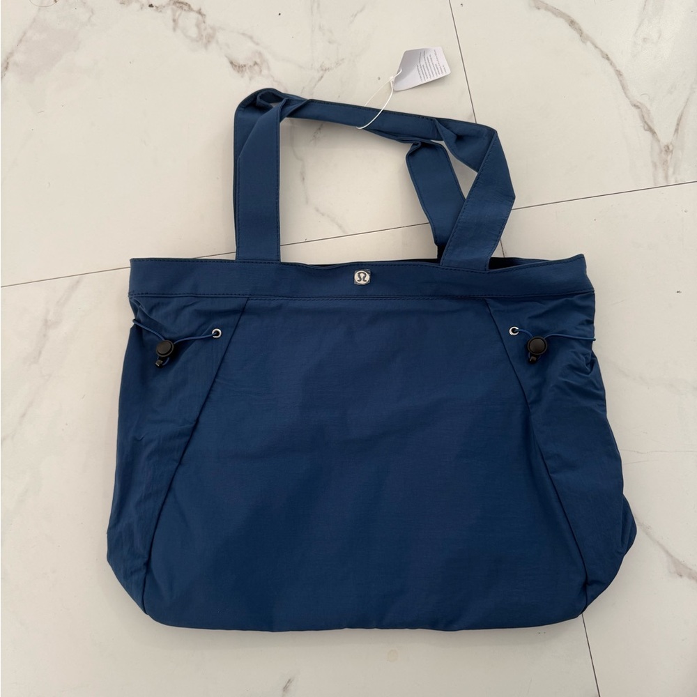 Lululemon Tote Bag 18L